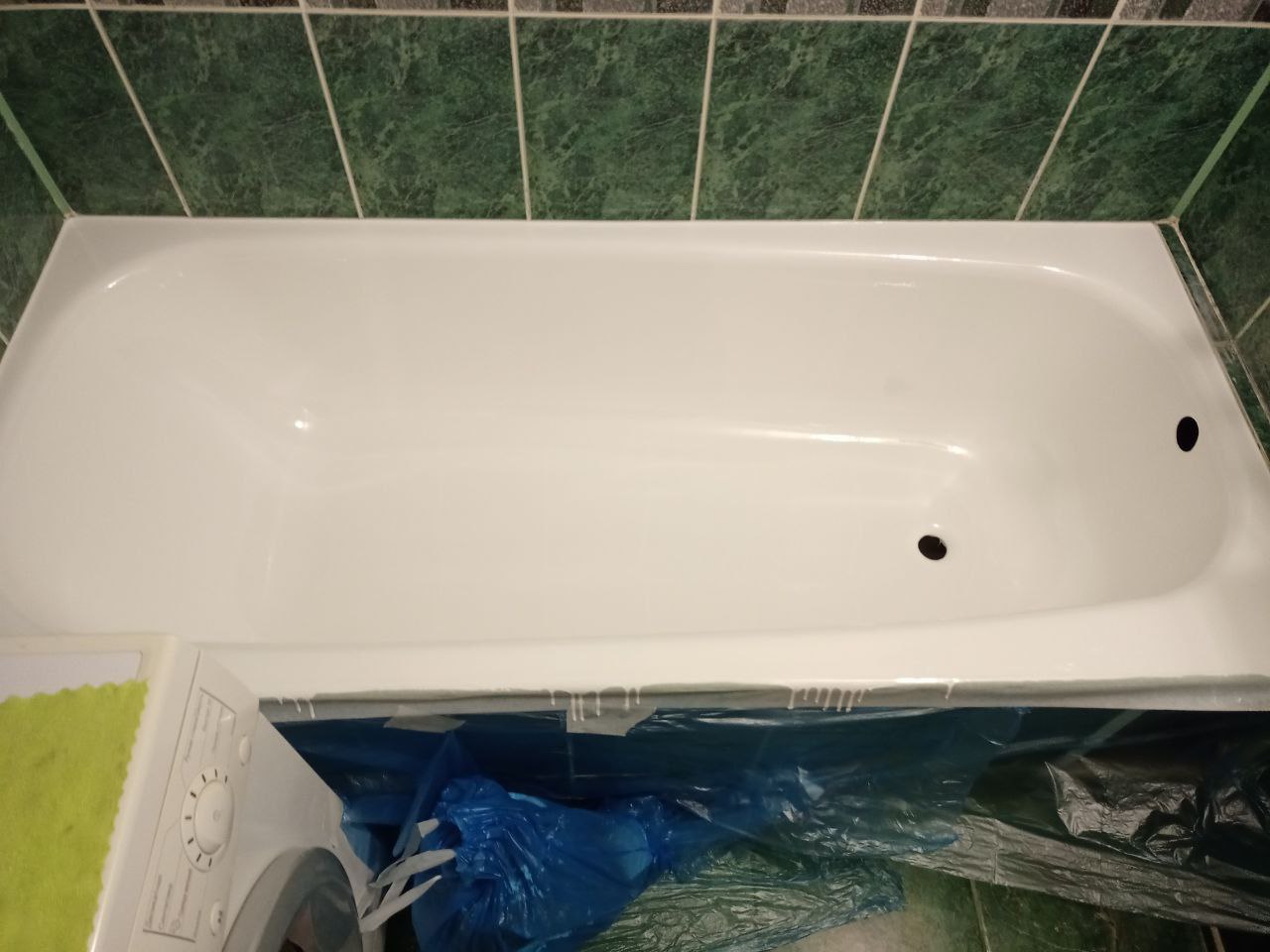 После реставрации: Пожелтевшая ванна